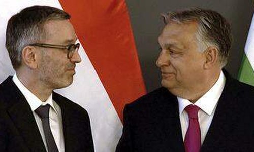 Ein Foto von Viktor Orban und Herbert Kickl.