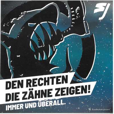 Sticker: Den Rechten die Zähne zeigen! Immer und überall. Ein Hai frisst einen Springerstiefel.