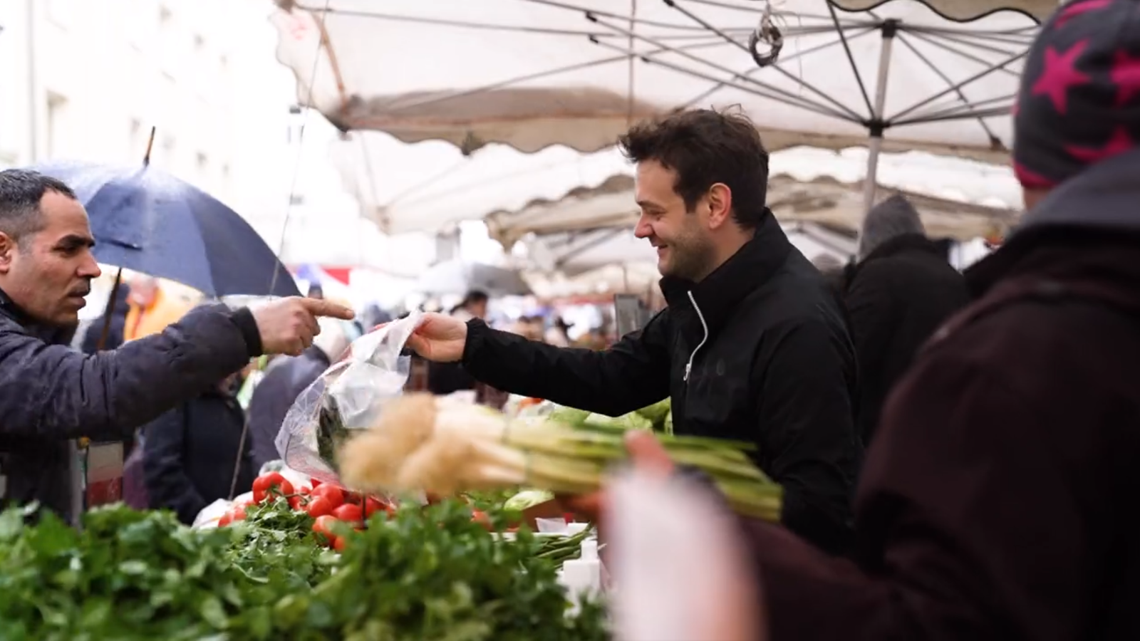 Viktor-Adler-Markt mit Sascha Obrecht. Copyright: Moritz Schumm