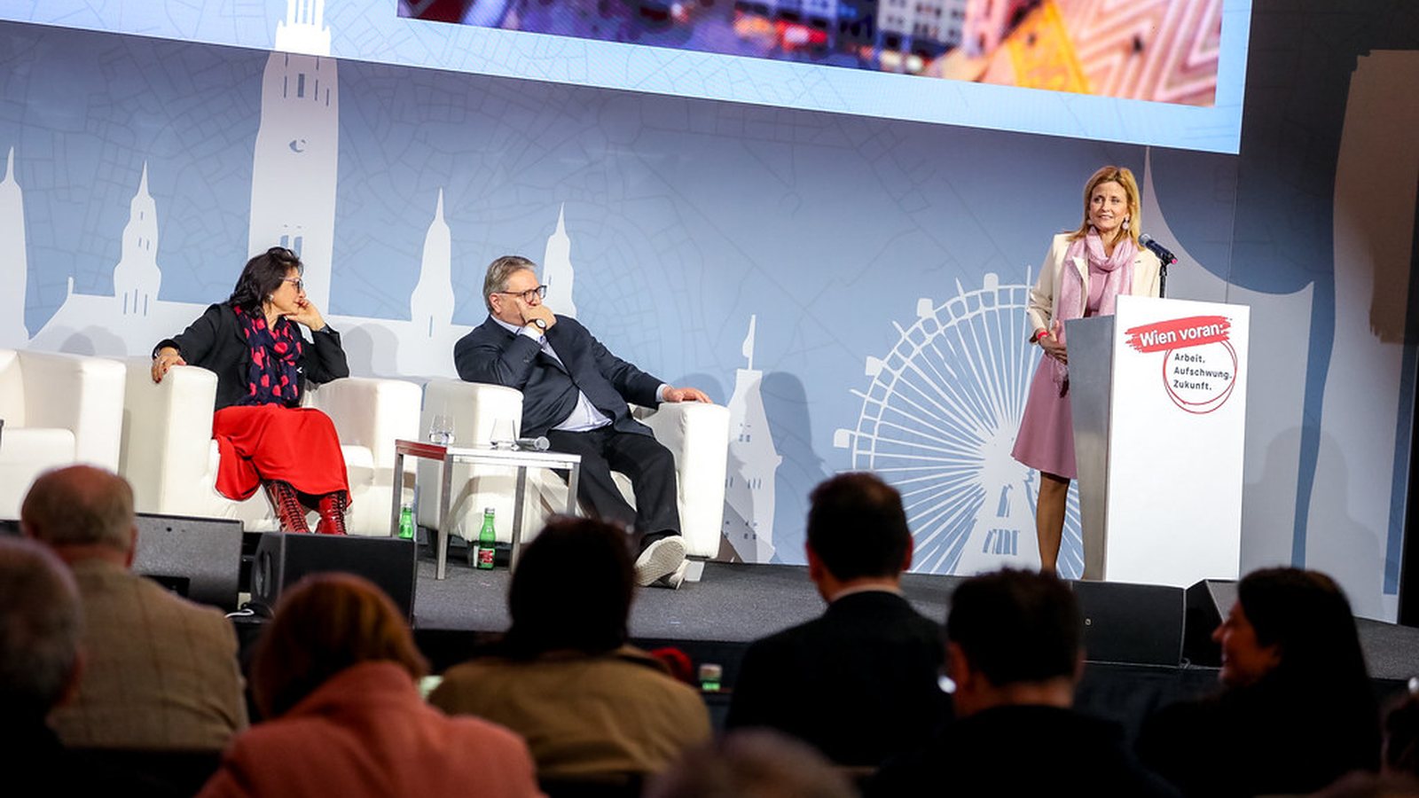 v.l.n.r.: Kulturstadträtin Veronika Kaup-Hasler, Sozialstadtrat Peter Hacker und SPÖ-Bildungsfraktionsvorsitzende Astrid Pany, C: Christian Fürthner