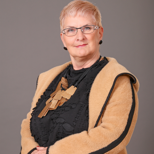 Gabriele Plank