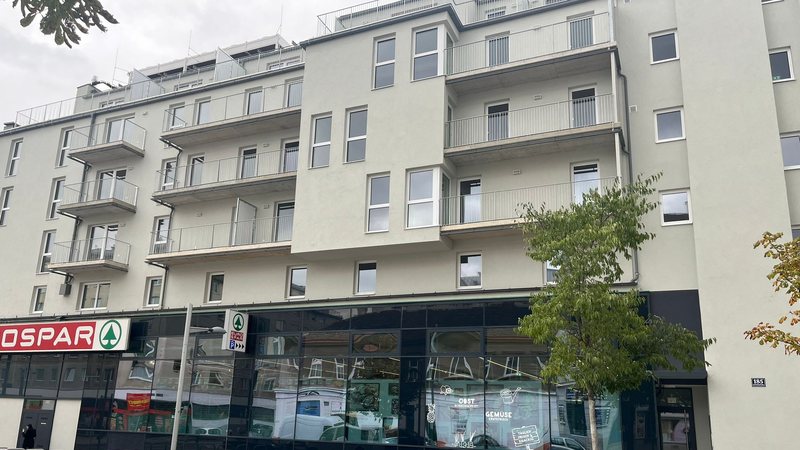 Das Apartment-Haus in der Favoritenstraße 185, im Privatbesitz, vermietet an die Diakonie.