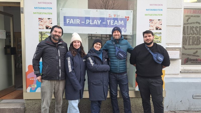 Das neue Favoritner Fair-Play-Team: 
Ali Özbas, Nina Hofmann, Sonja Gaudriot, Ramin Sadri,  Georg Wölfl (v.l.n.r.)